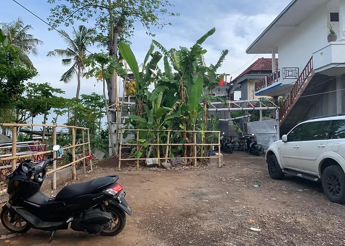 Warung Win Beach & Homestay